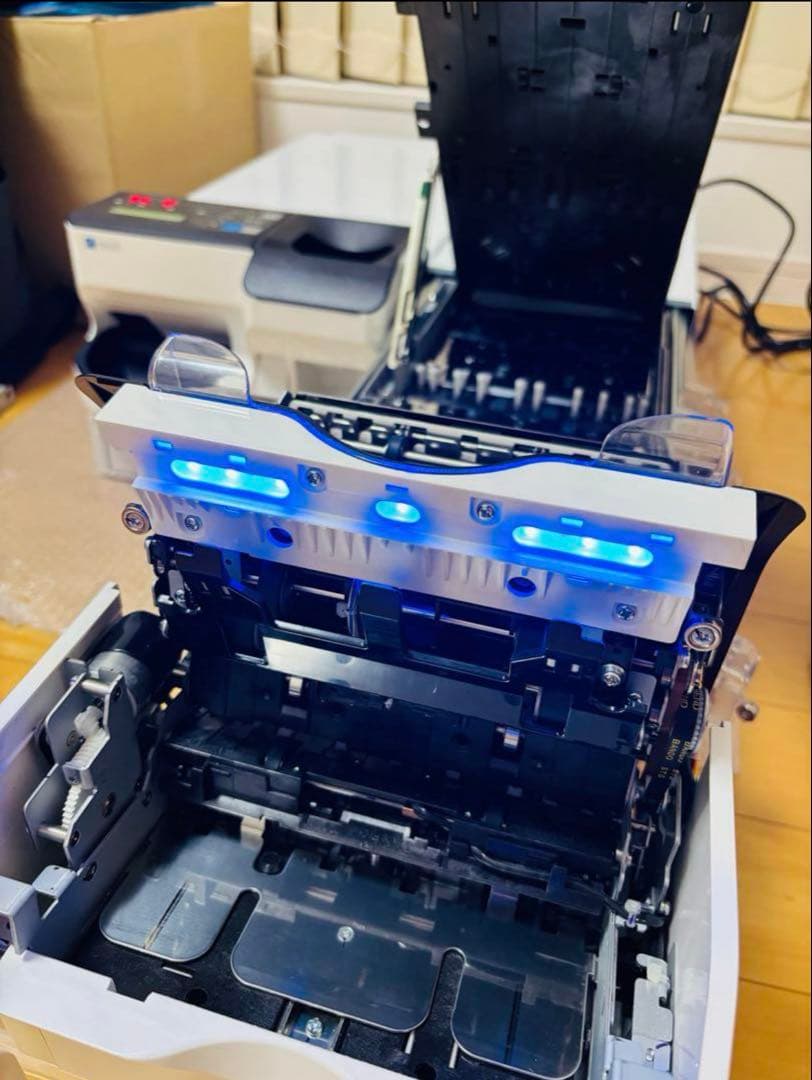 自動釣銭機　ECS-777 硬貨・紙幣フルセット 動作良好　匿名・追跡・送料込