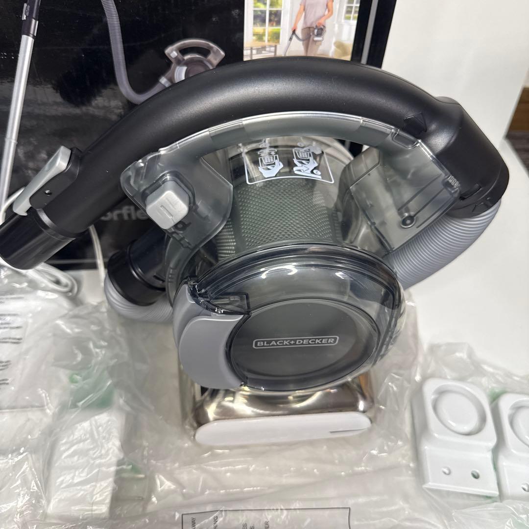 BLACK+DECKER コードレス掃除機 18V