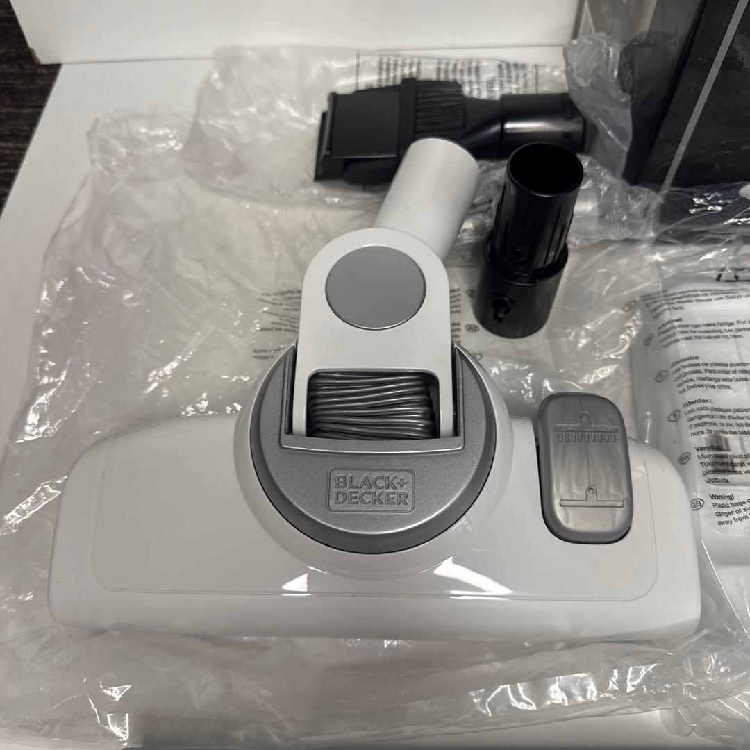 BLACK+DECKER コードレス掃除機 18V