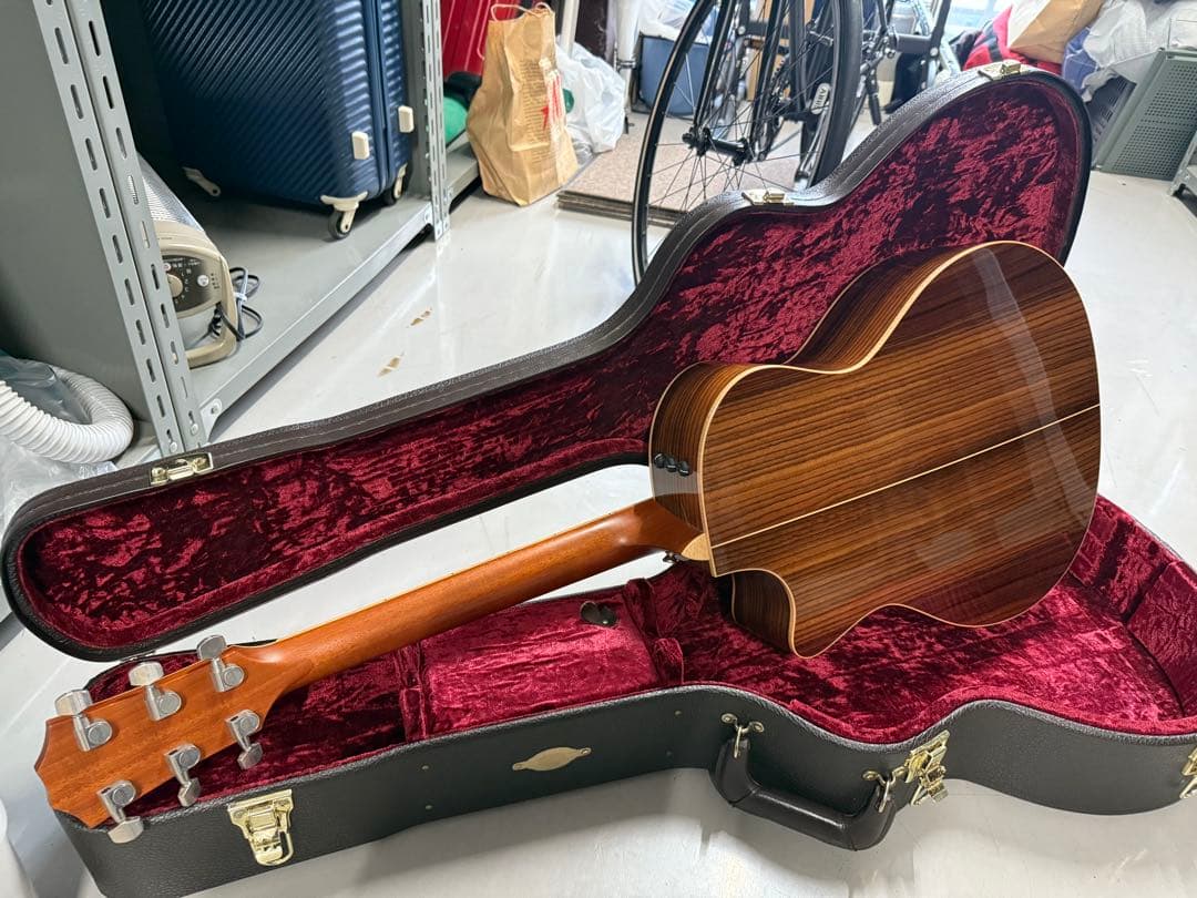 【週末価格】Taylor Acoustic Guitar 814ce