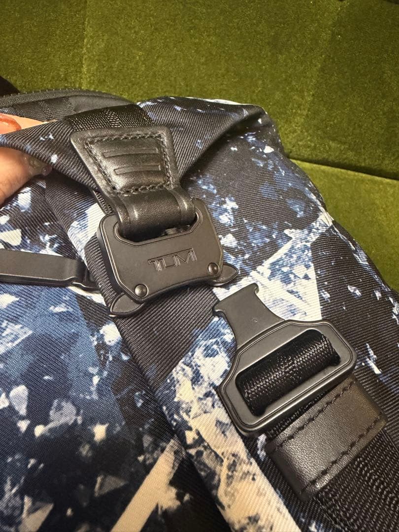 TUMI ボディバッグ BOZEMAN Tahoe ALPHA3 タホ