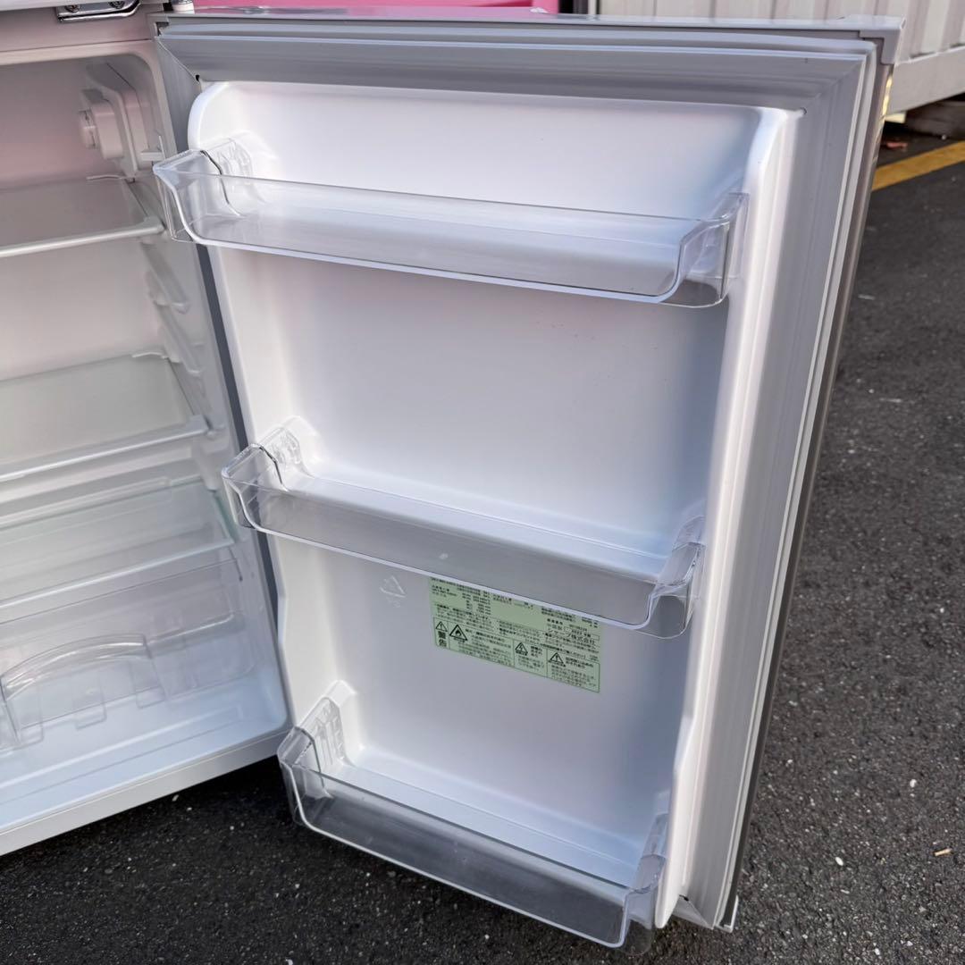 ZH02★2023年製★シャープ　冷蔵庫　一人暮らし　シルバー　家電