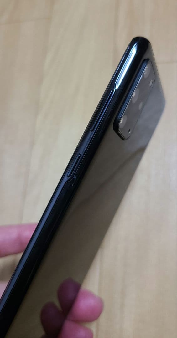 GALAXY S20+ 5G 海外SIMフリー　充電器イヤホン付き