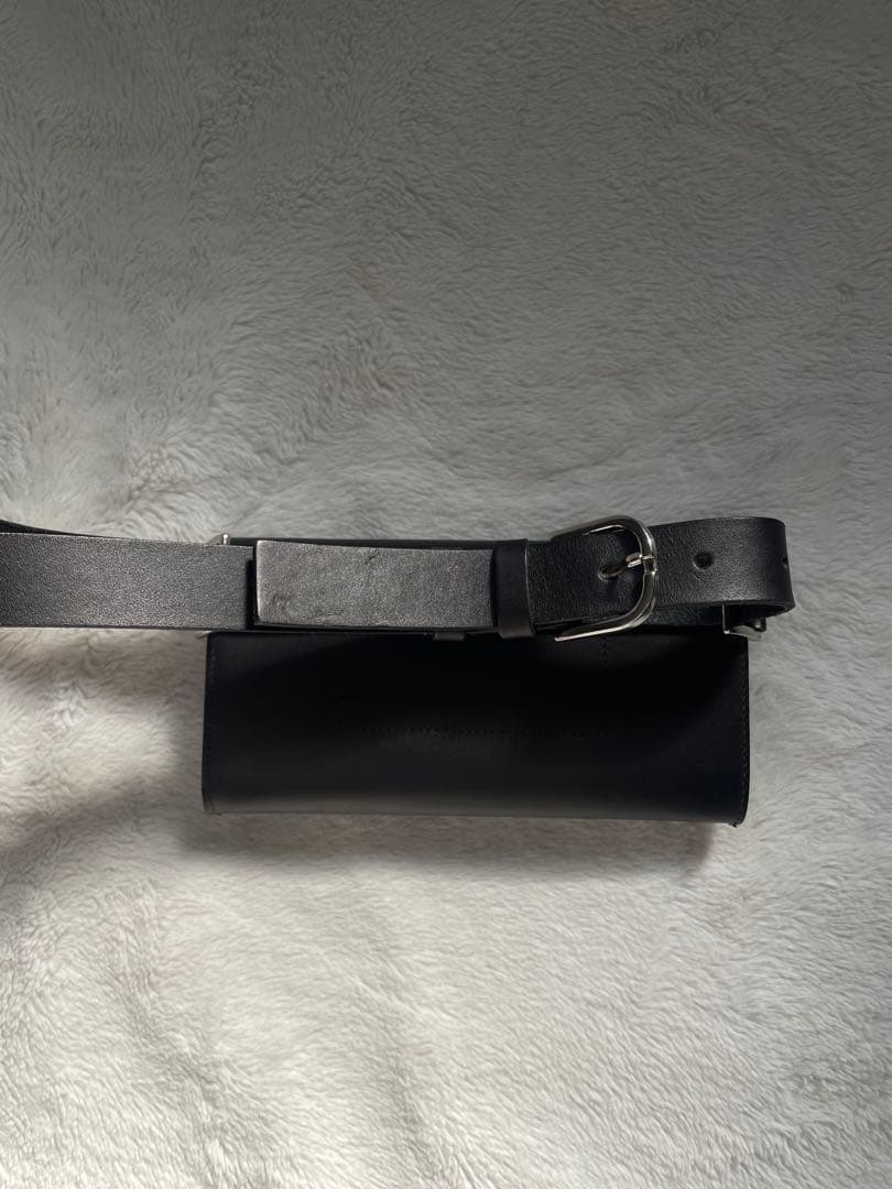 cos ボディバッグ　ウエストポーチ ブラック