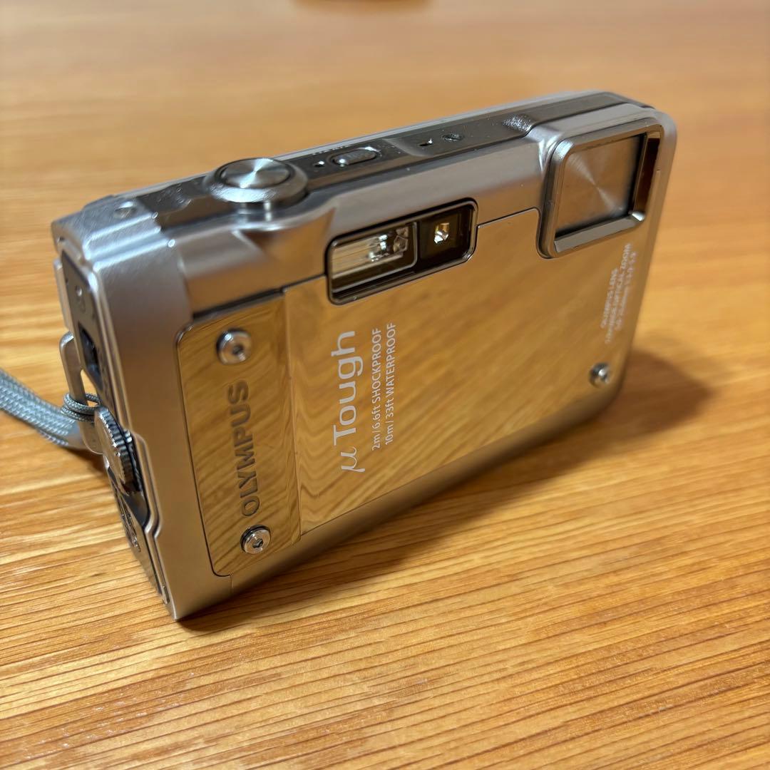 OLYMPUS μ Tough 8010 デジタルカメラ 防水 防塵 耐衝撃