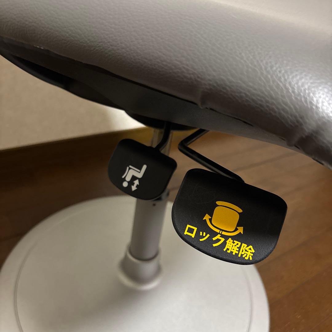 【極美品】okamura 患者用チェア 回転ロックタイプ