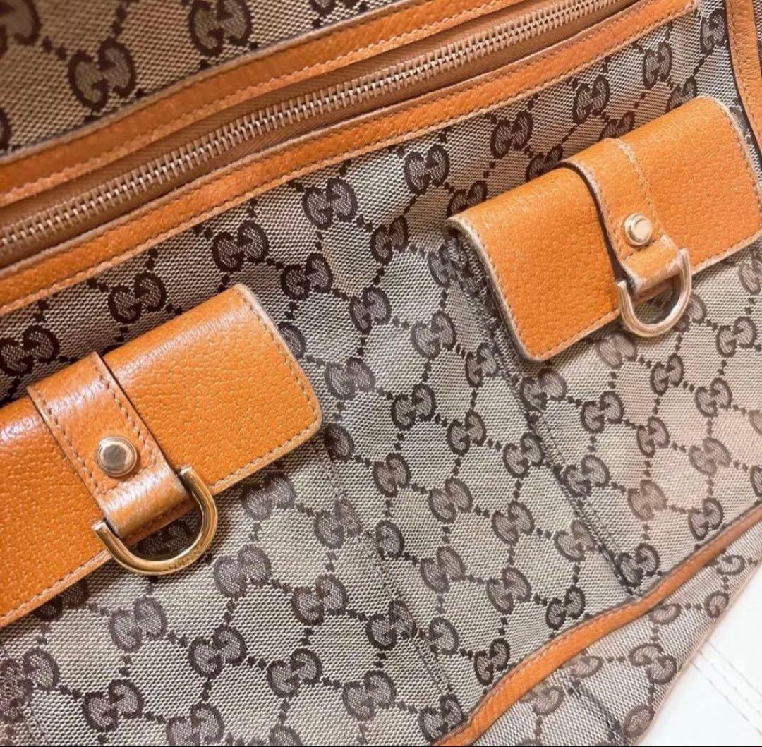 【保存袋付き】Gucci ロゴプリント ショルダーバッグ