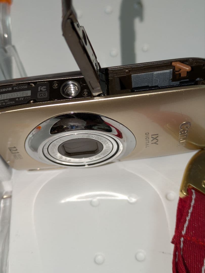 Canon IXY DIGITAL510is 12.1メガピクセル ゴールド