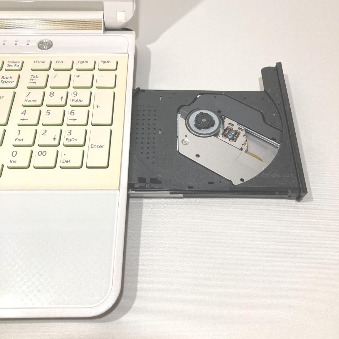 ✨特価✨超速i7・カメラ・ブルーレイ◇白◇すぐ使えるノートパソコン◇T140-2