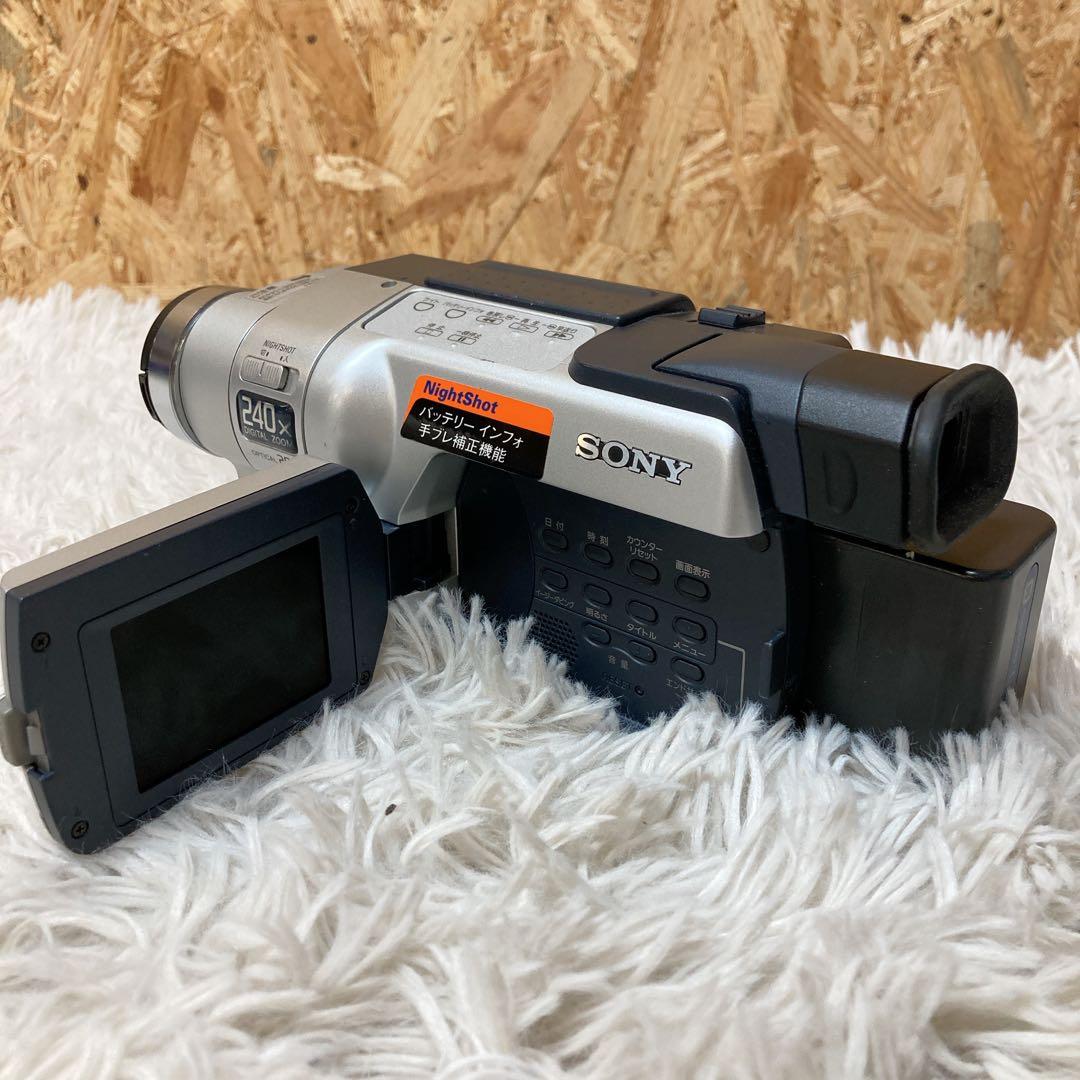 SONY ソニー　CCD-TRV106 8mm ビデオカメラ