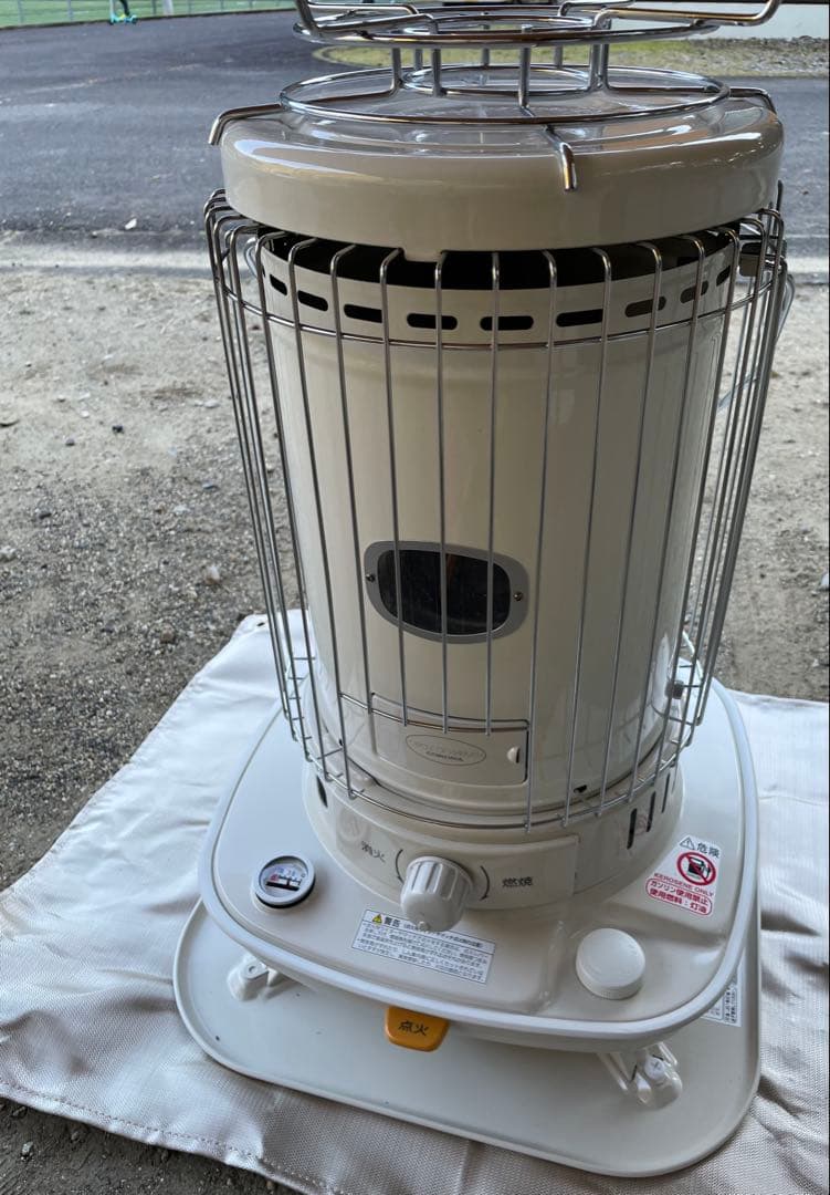 コロナ 石油ストーブ　五徳付き