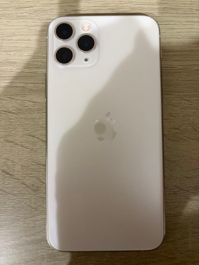 Apple iPhone 11 Pro ホワイト(シルバー)