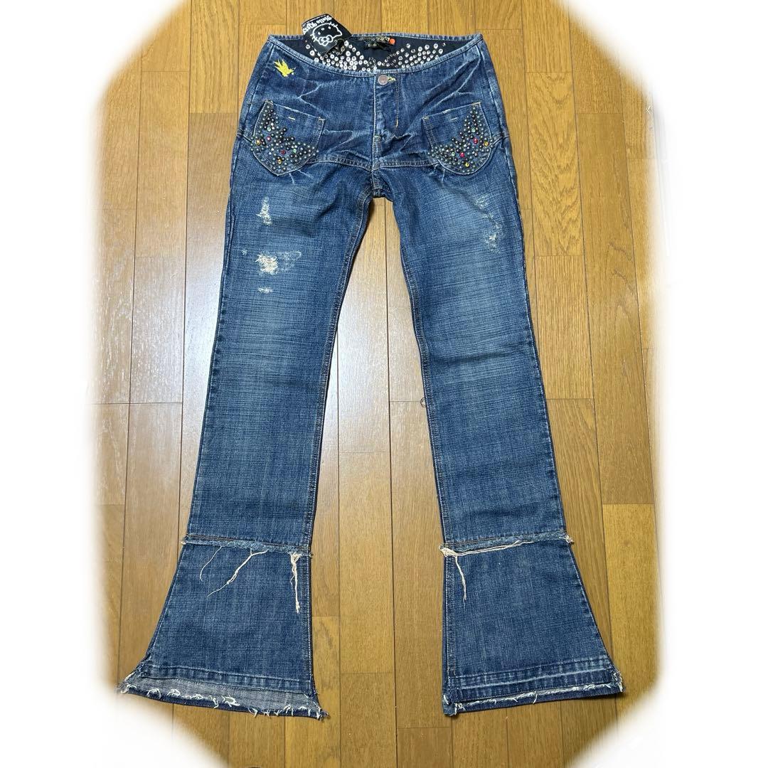 ハローキティ　蝶々　Kook's&CHELICA コラボ　ブーツカット　激レア