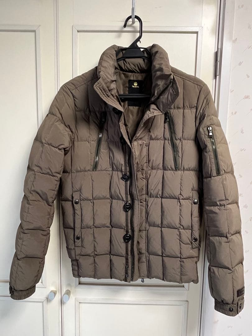 TATRAS オリーブ色 キルティングダウンジャケット