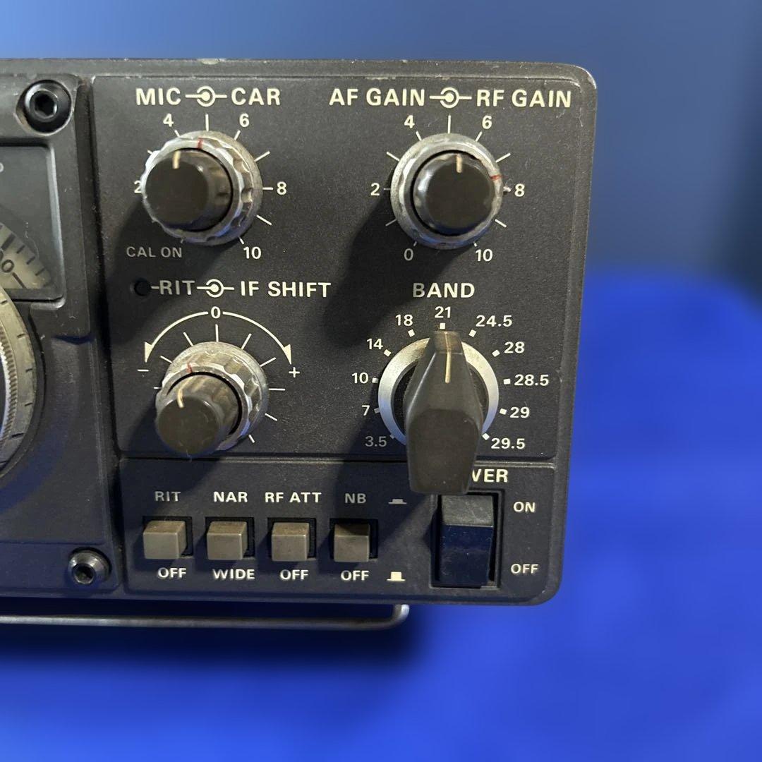【ジャンク】TRIO SSB TRANSCEIVER TS-130S