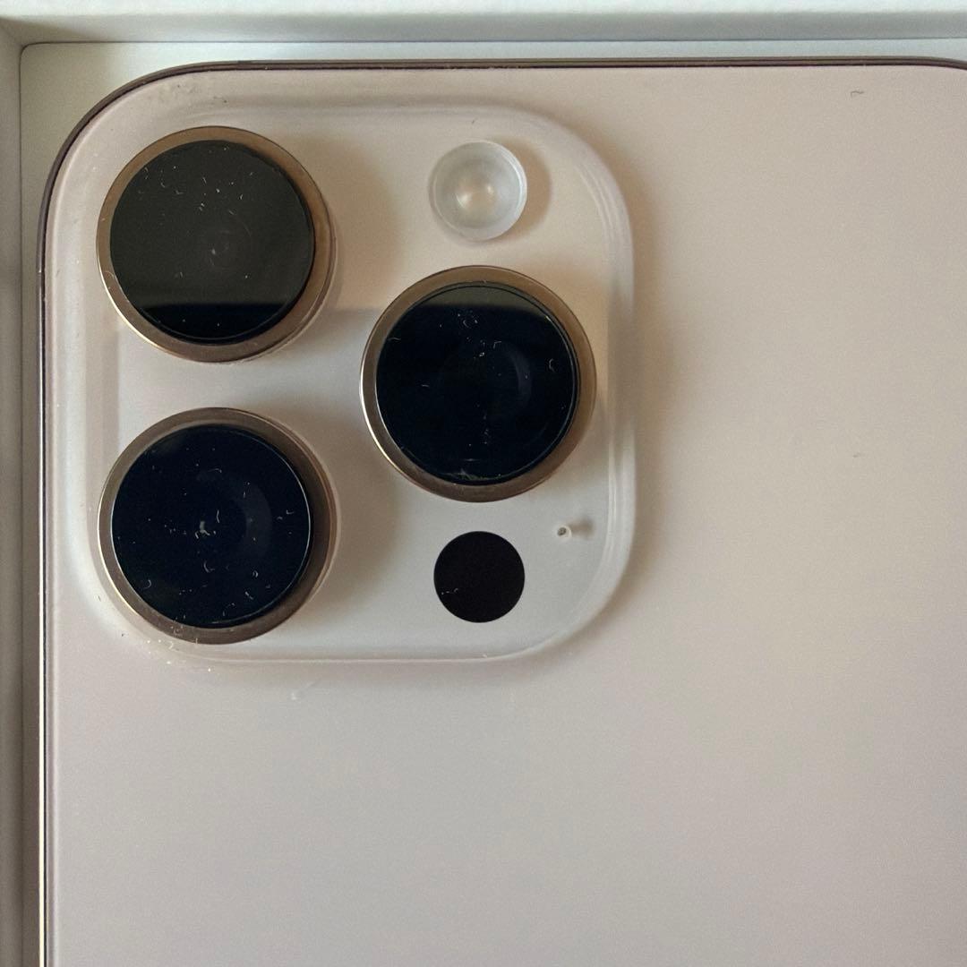 Apple iPhone 16 Pro Max512GBデザートチタ二