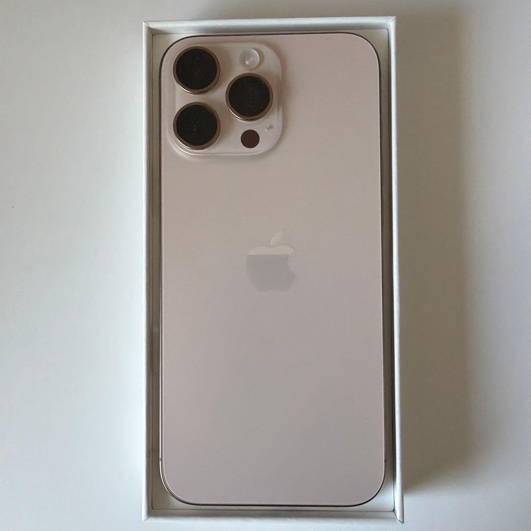 Apple iPhone 16 Pro Max512GBデザートチタ二