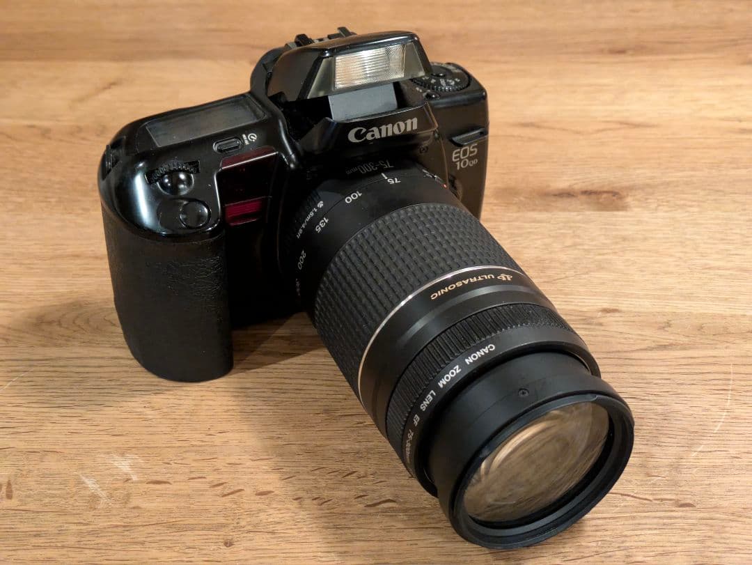 美品　Canon　望遠レンズ　EF 75-300㎜ 4-5.6 Ⅲ USM