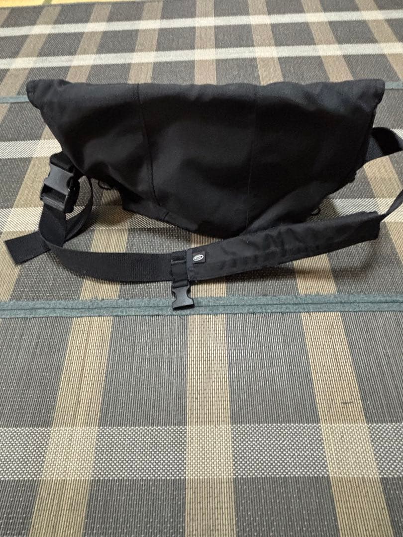 メッセンジャーバッグ 黒　timbuk2