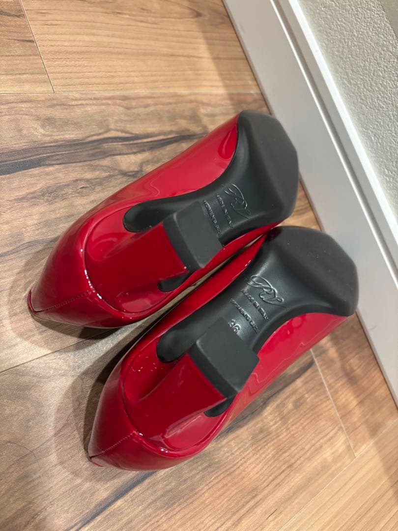 【ほぼ未使用】ROGER VIVIERスクエアトゥパテントパンプス36 ボルドー