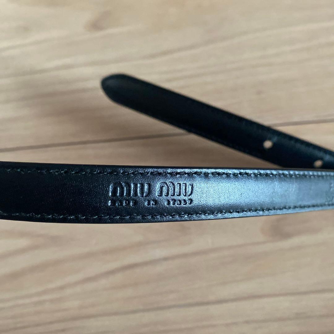 miu miu ネイビー パテントレザー ベルト