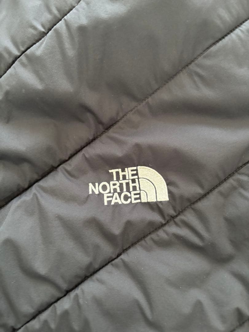 【美品】THE NORTH FACE ベビー ダウンケープブラック 抱っこ紐防寒