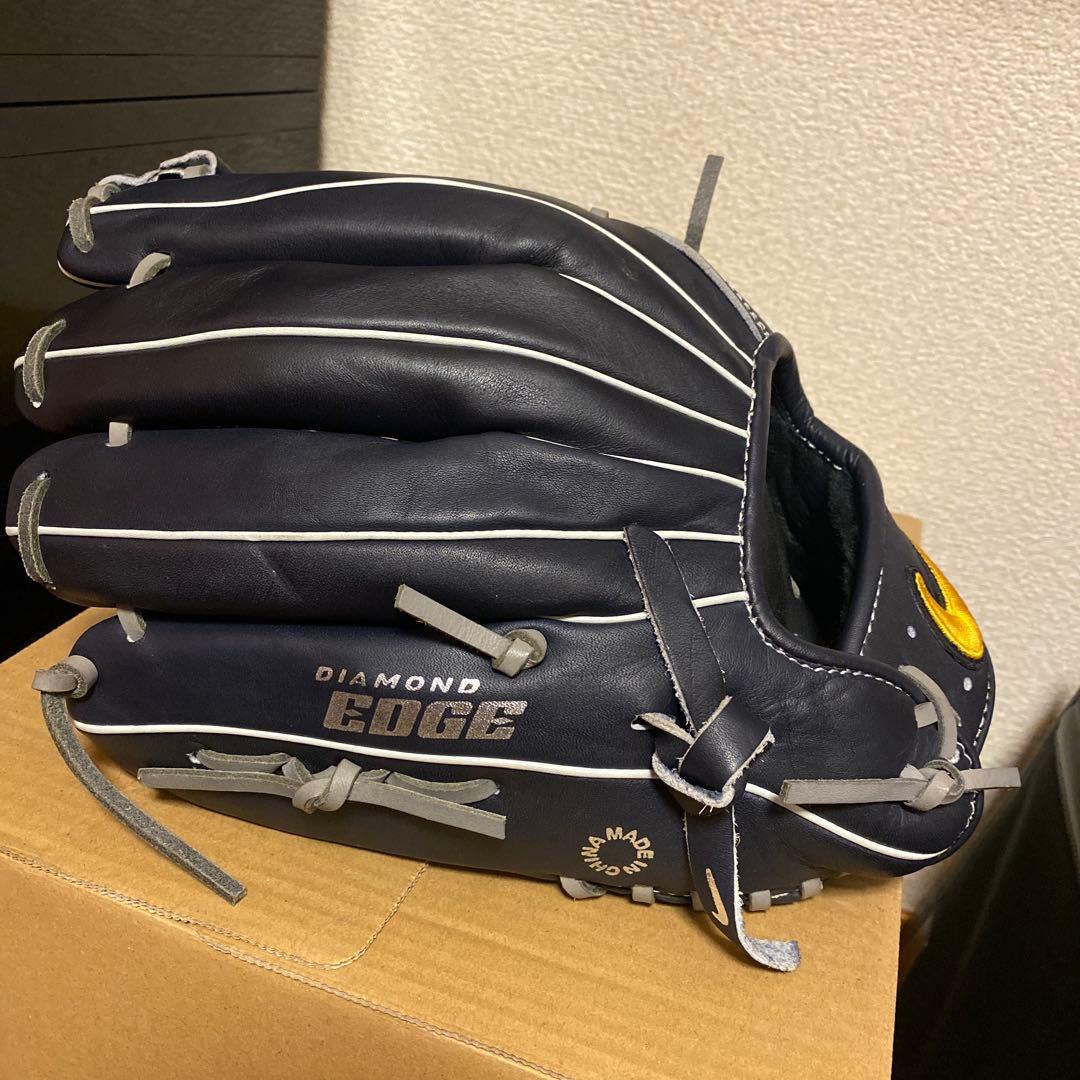 Nike Diamond Edge Slasher グローブ