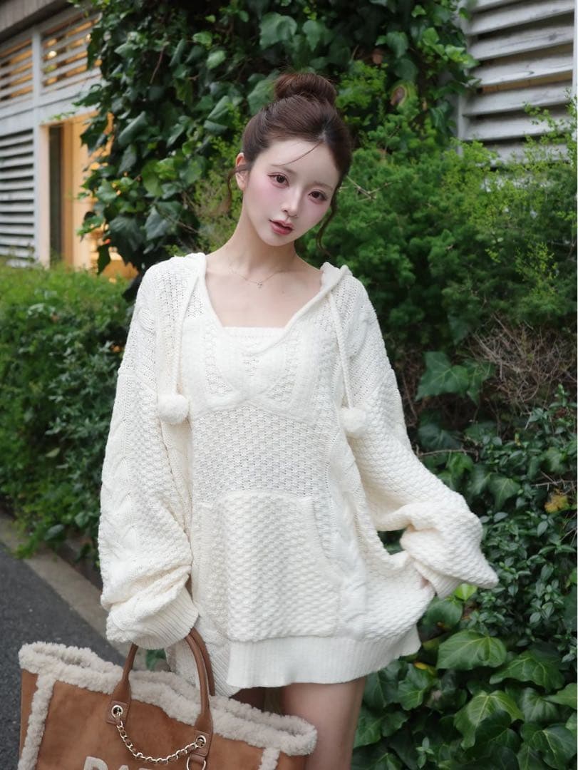 最終値下げ♥新品未使用 ダーリッチ ケーブルDDロゴVネックニットフーディ