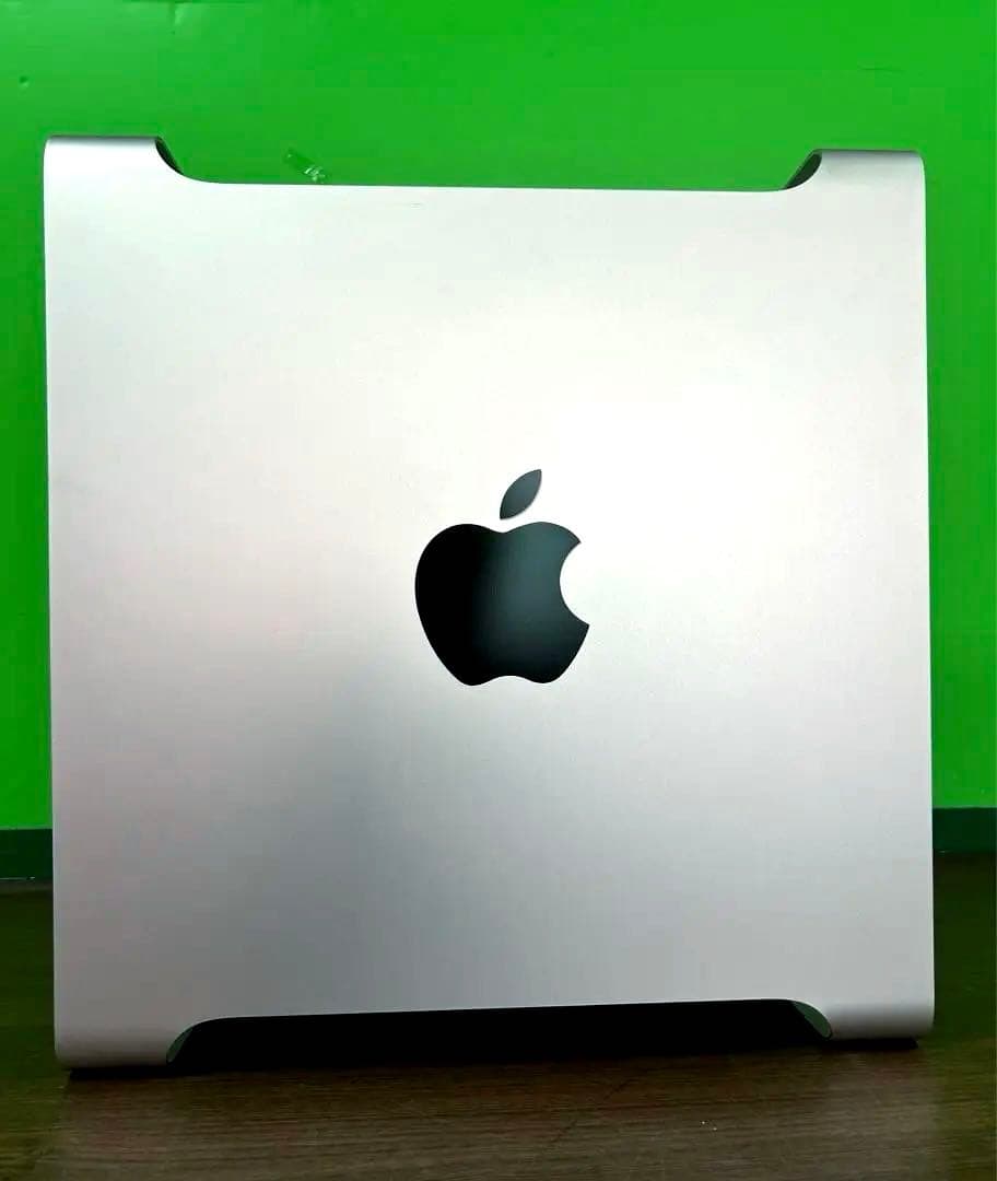 美品Apple Mac Pro デスクトップPC シルバー