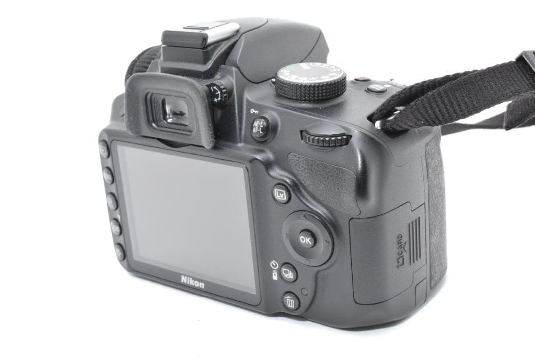 【箱付き】 Nikon ニコン D3200 レンズセット デジタル一眼カメラ