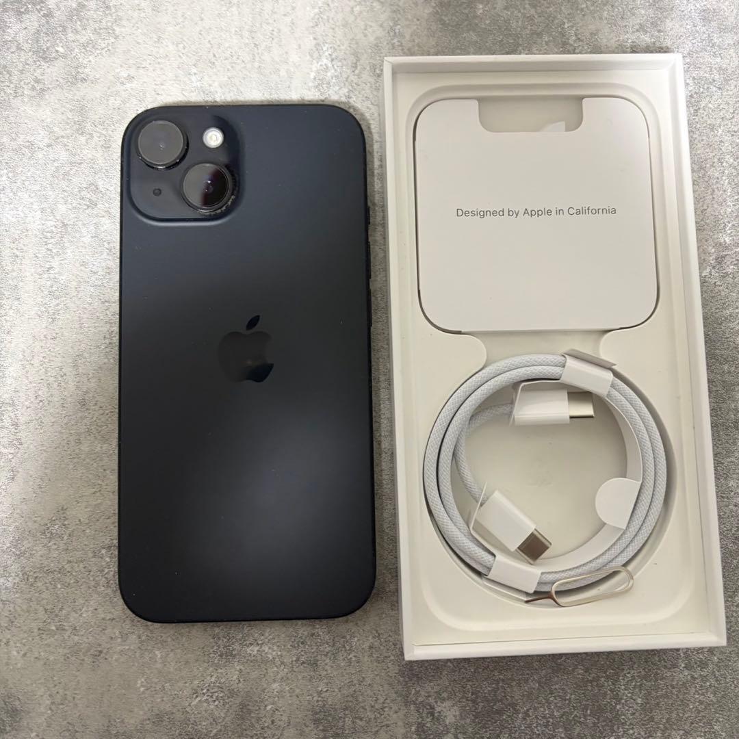 Apple iPhone 15 ブラック 本体 256GB SIMフリー