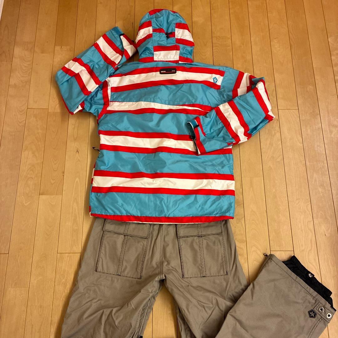 【大幅値下げ】SESSIONS スノーボードウェア 上下セット メンズ Mサイズ