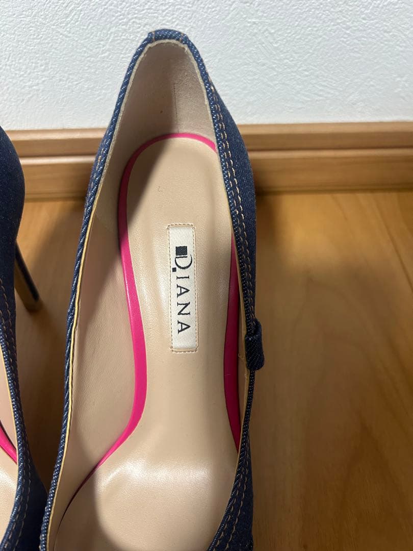 DIANA デニム ポインテッドトゥ ハイヒール