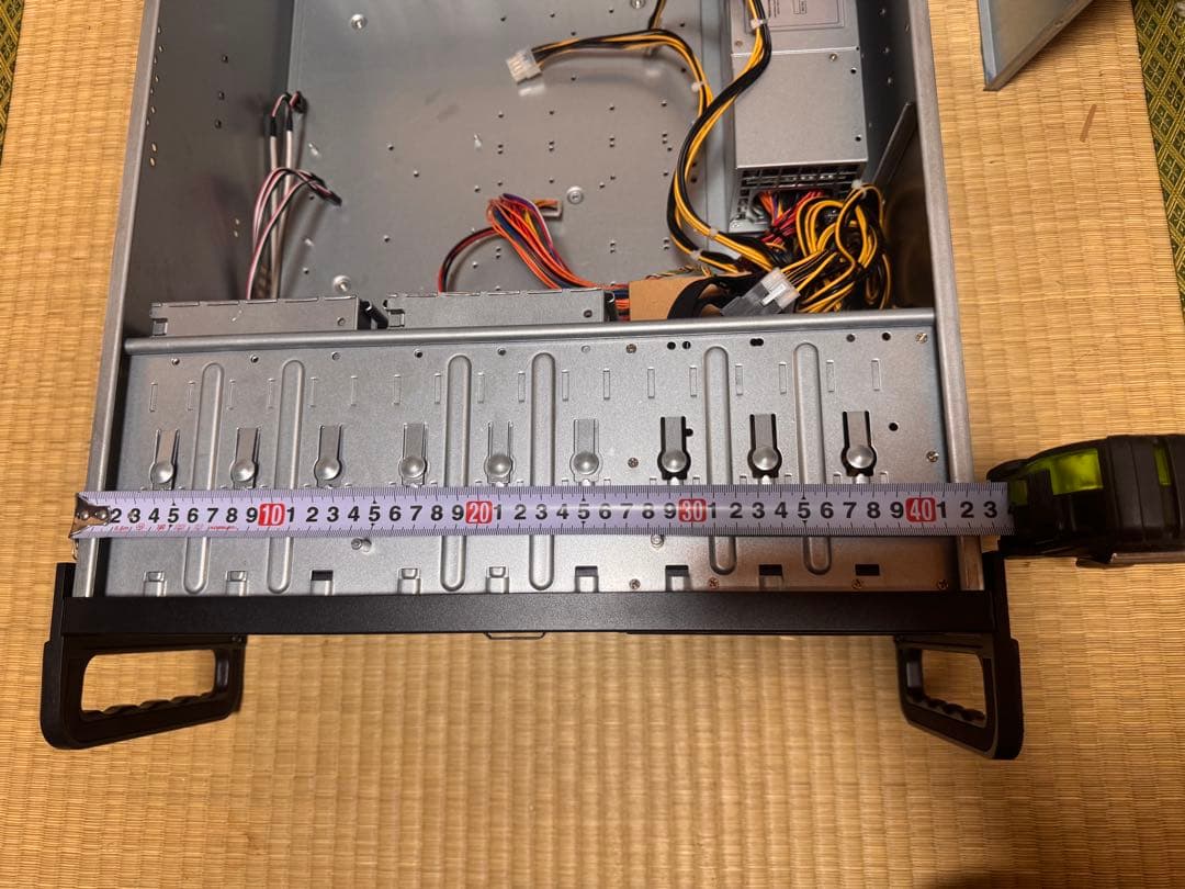 サーバー用ケース　2つ