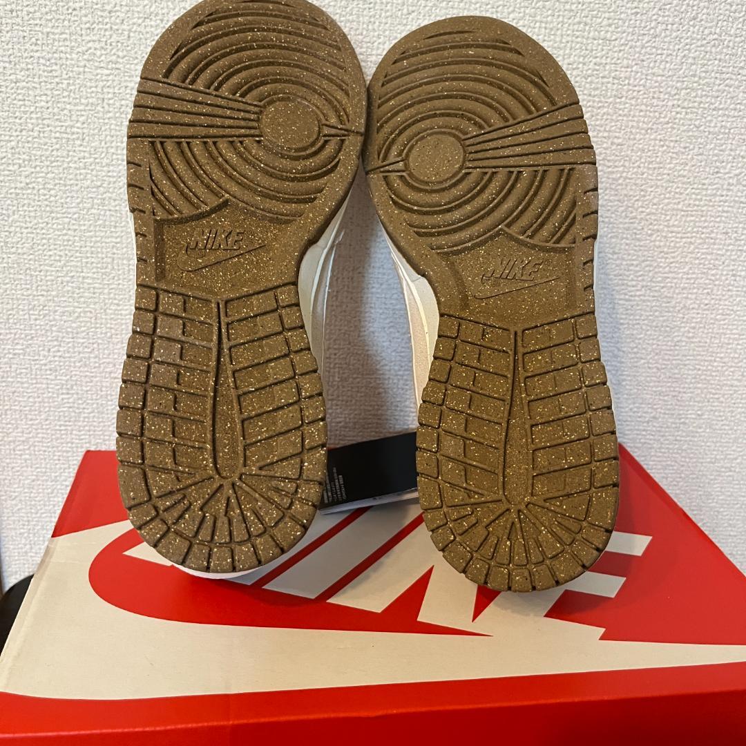 【新品】 ナイキ DUNK LOW SE （DO9457-100） 27cm