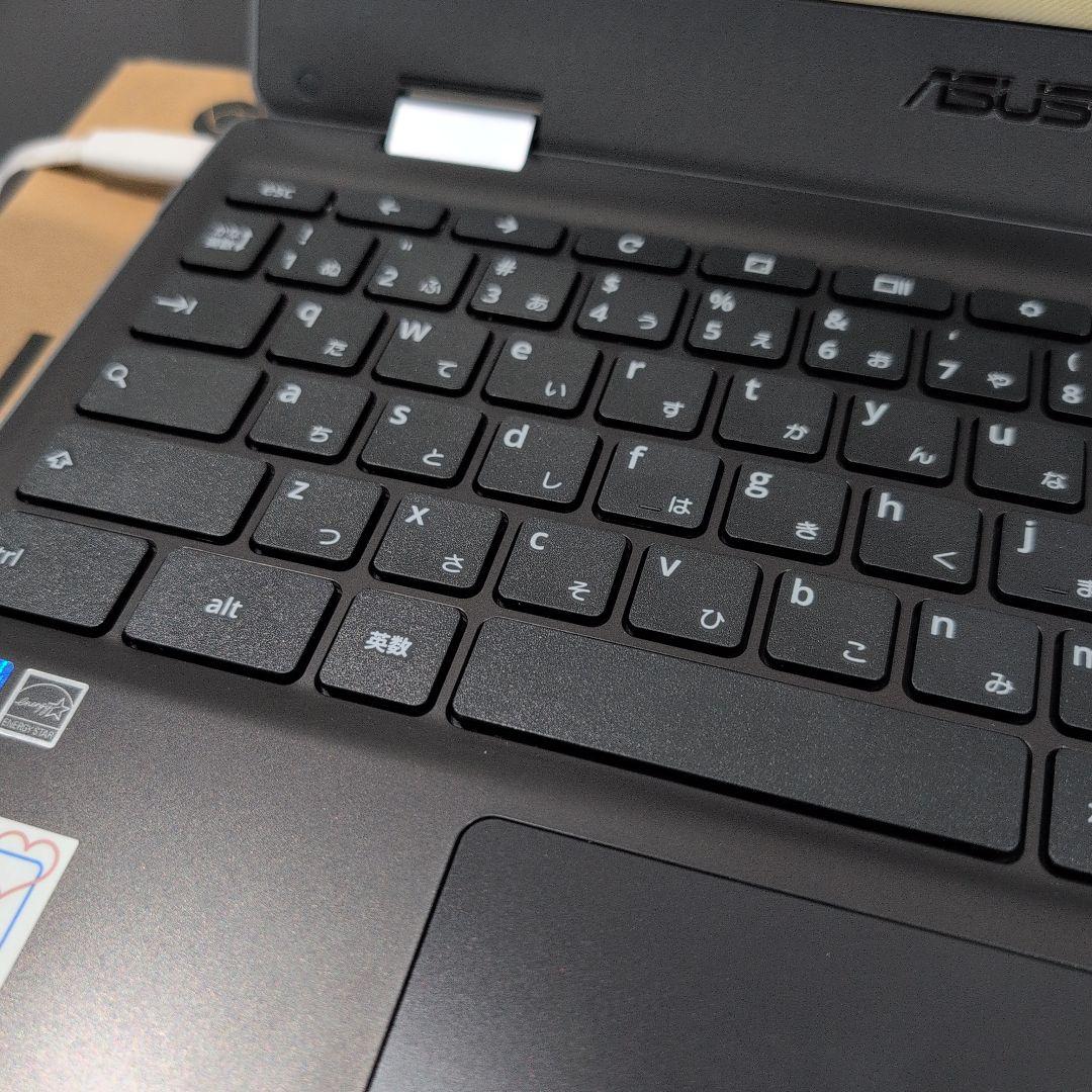 Chromebook　C214MA 登録のみほぼ未使用品 M