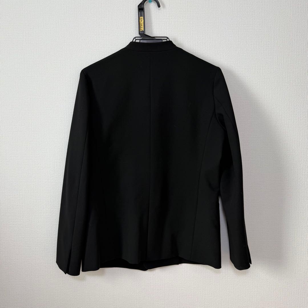 PLST ノーカラーブラックパンツスーツ