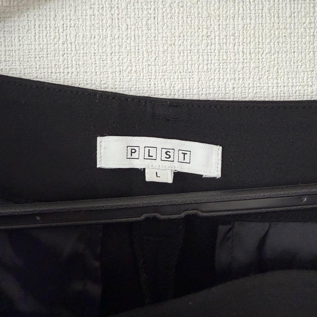 PLST ノーカラーブラックパンツスーツ