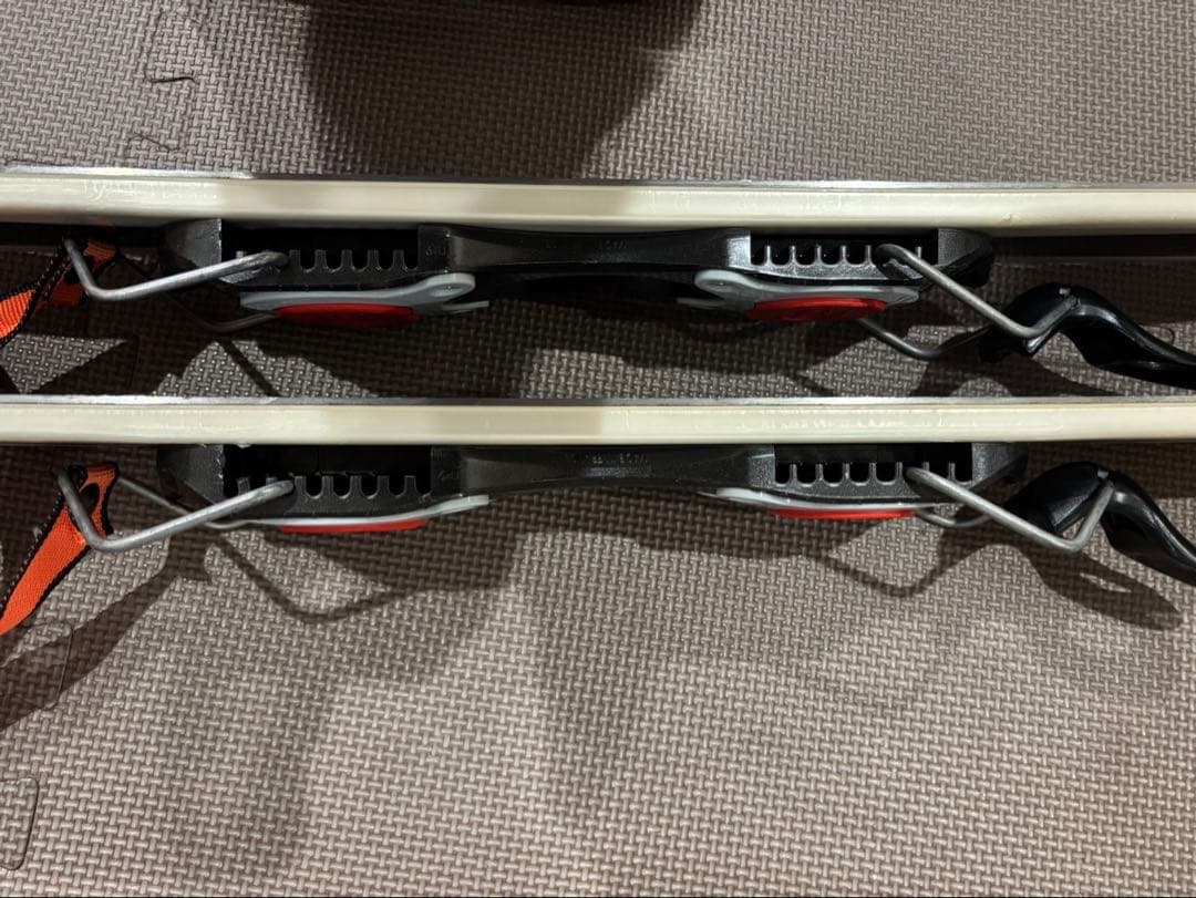 Hart スキー靴とSALOMONファンスキー板 セット