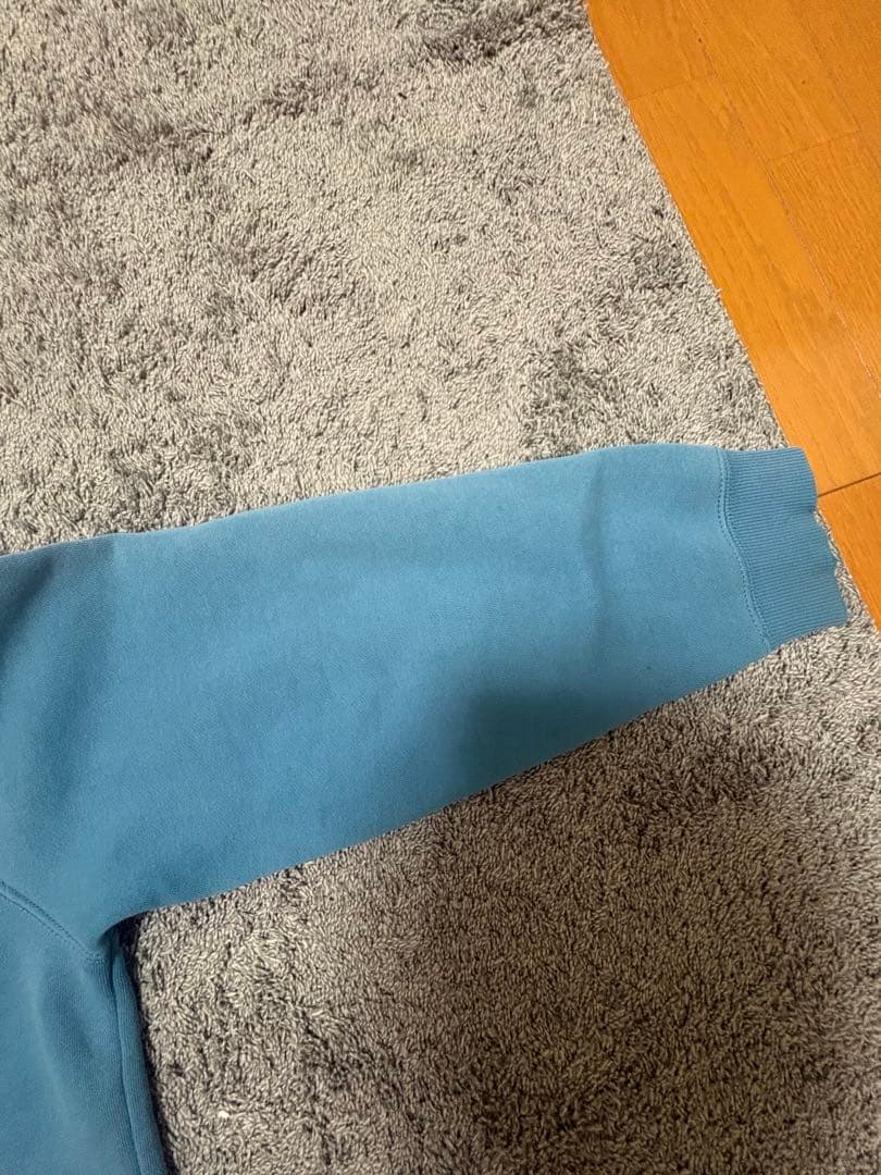 Stussy 水色スウェット