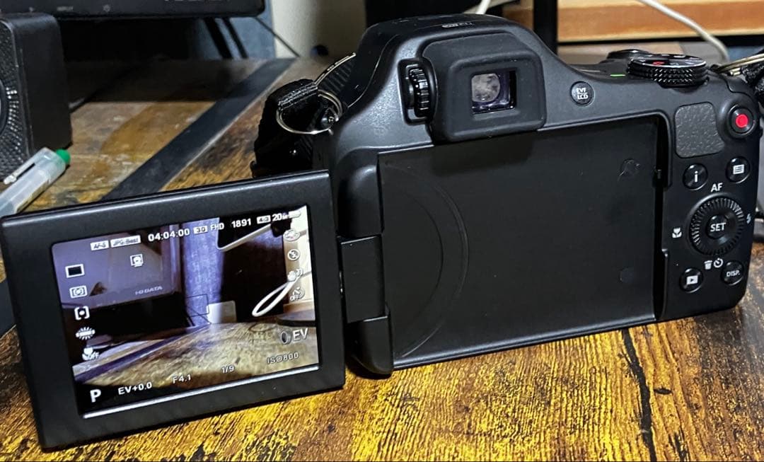 は*ー様 Kodak ネオ一眼 デジタルカメラ AZ652 バッテリーx2 スト