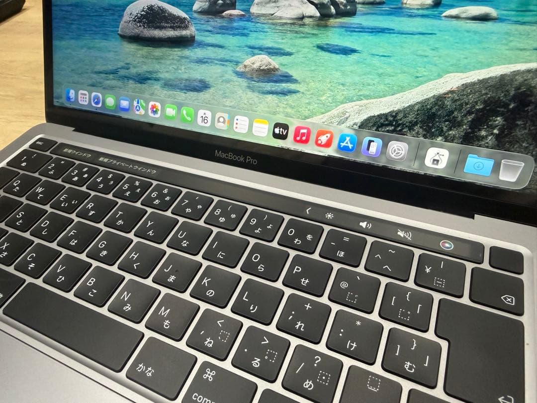 美品　Apple MacBook Pro(13-inch,2020)512GB