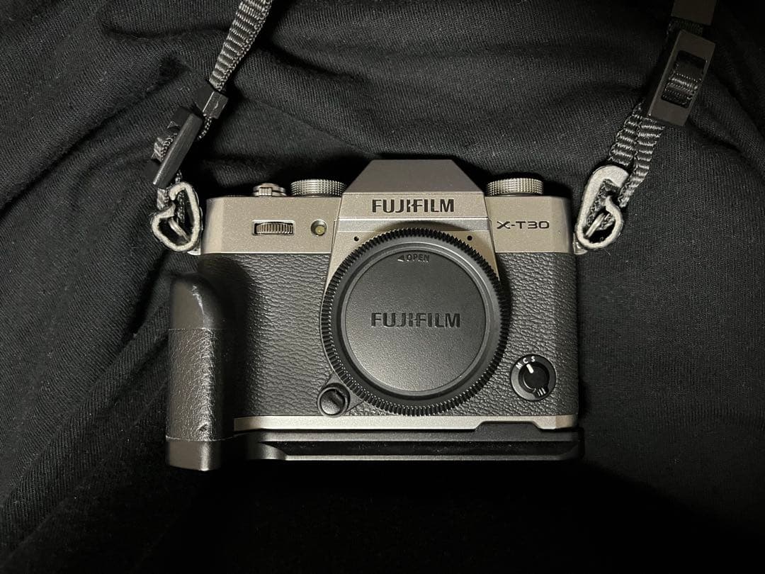 FUJIFILM X-T30 本体　グリッププレゼント