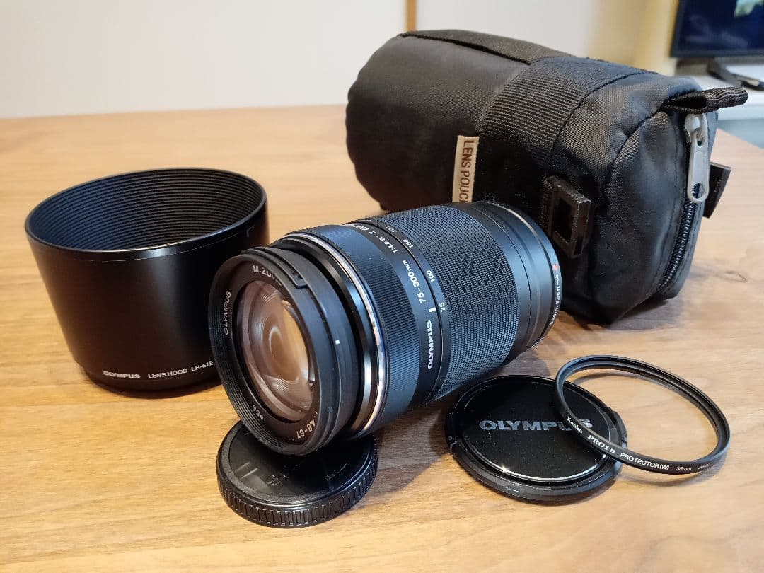 【レンズプロテクター付】 OLYMPUS 75-300mm II ED MSC