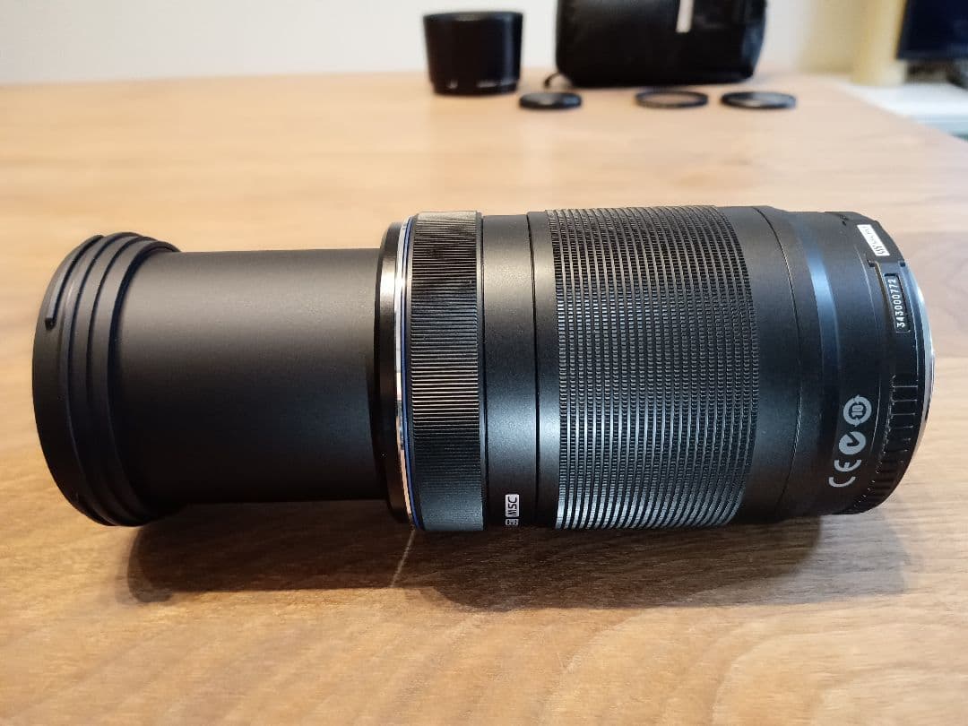 【レンズプロテクター付】 OLYMPUS 75-300mm II ED MSC