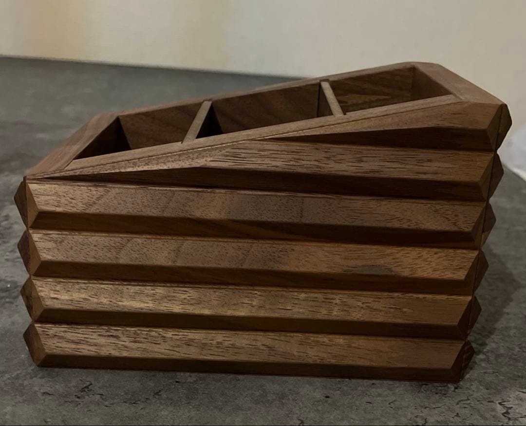 カリモク✩非売品!入手困難　リモコンスタンド　小物ケース　木目　ウォールナット