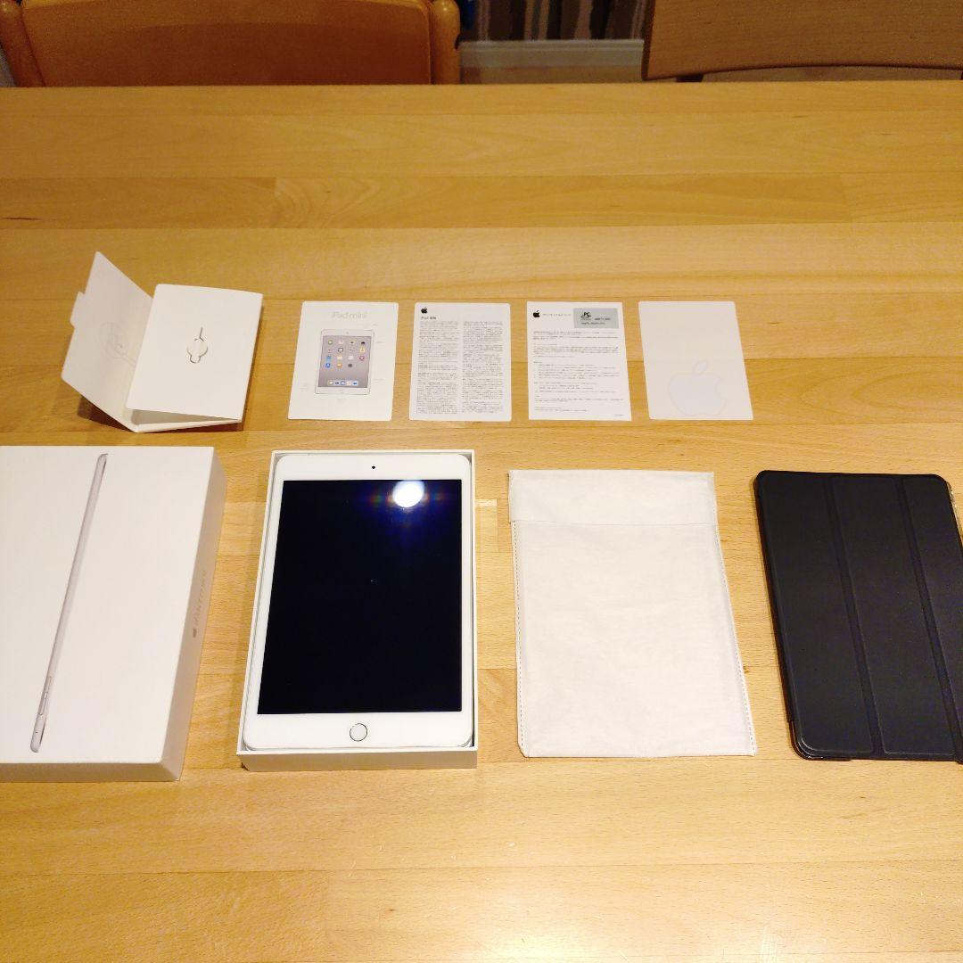 Apple iPad mini 4世代　7.9インチ シルバー 本体