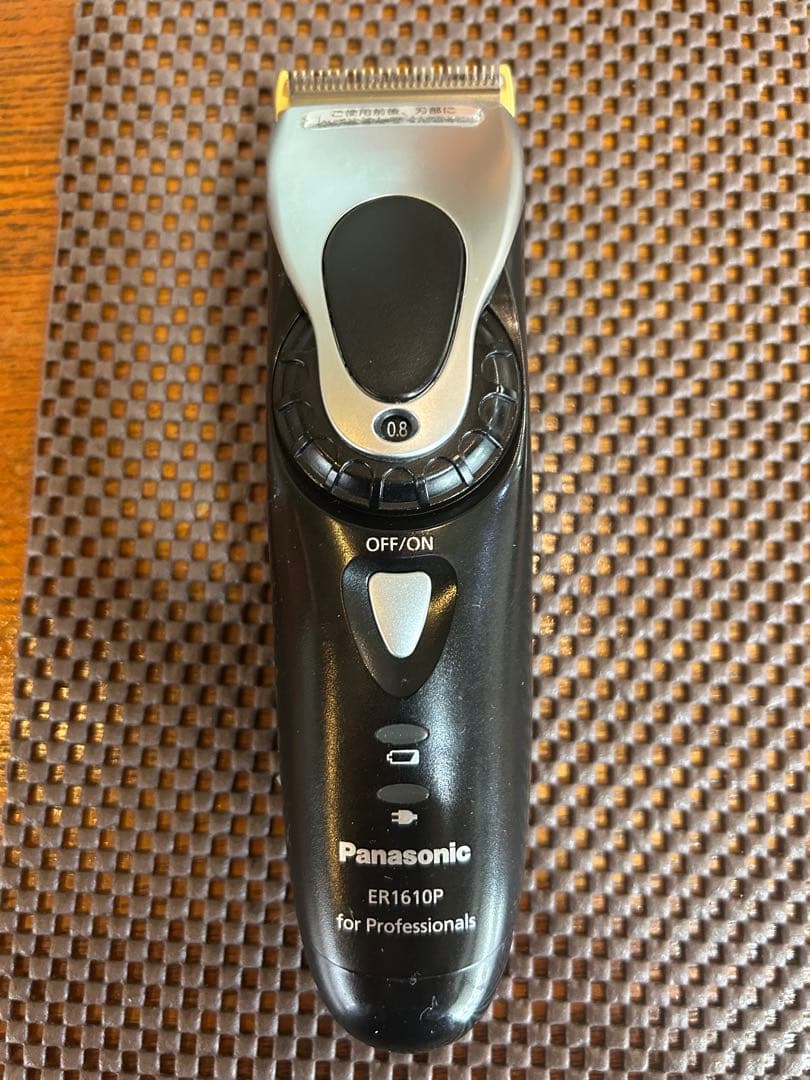 Panasonic ER1610P 充電式バリカン
