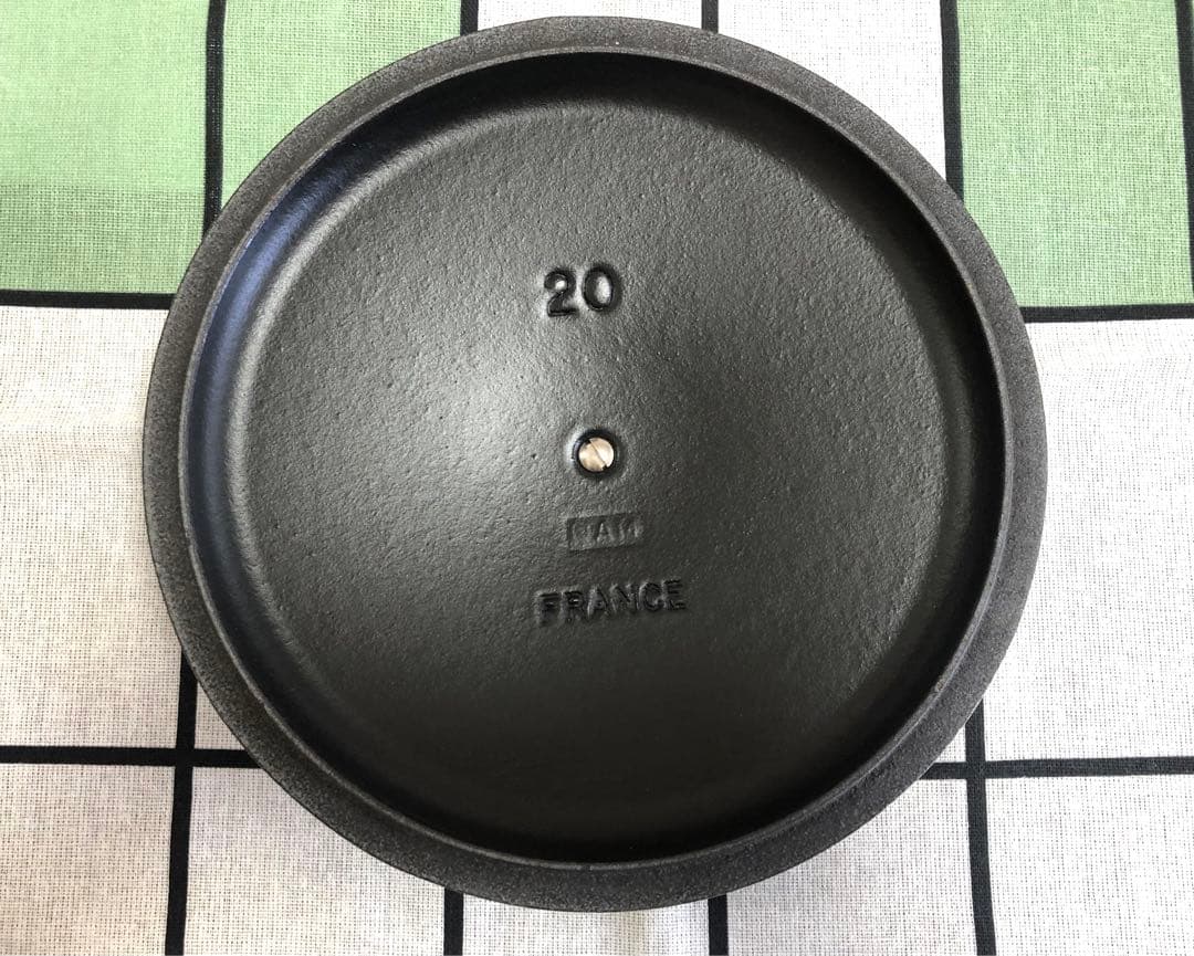 ル・クルーゼ Le Creuset ココット・ロンド 20cm ミストグレー