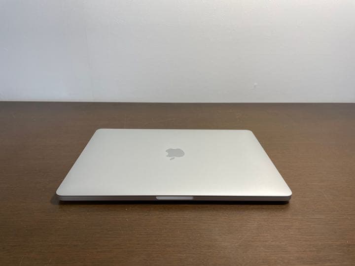 APPLE MacBookPro 13インチ 2016